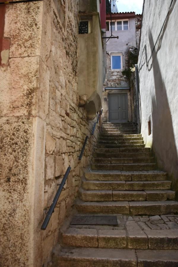 Appartement Modern Stairs *